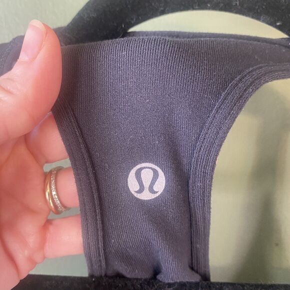 Lululemon Tank Top Womens Size 6 Reversible Racerback Graphic Tee Gym Workout - Picture 8 of 9